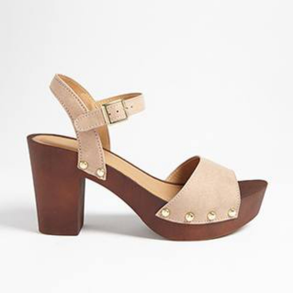 Platform Clog Sandals NWOT